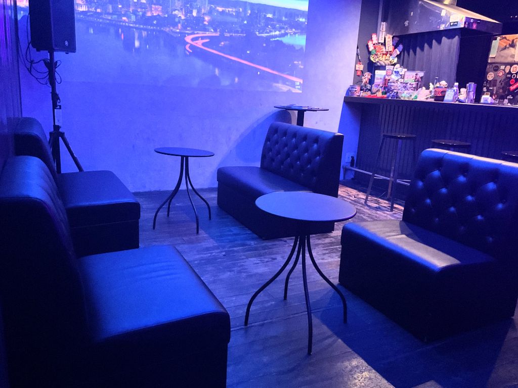 Bar Area 2